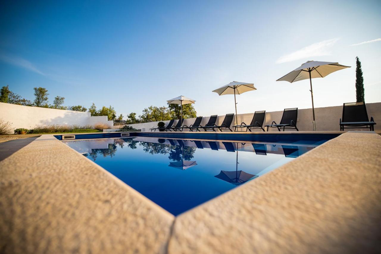 Villa Royal Promons - Heated Pool Starigrad Paklenica Esterno foto