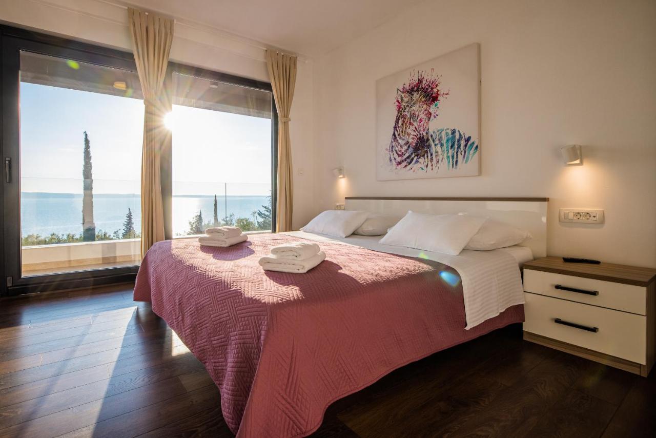 Villa Royal Promons - Heated Pool Starigrad Paklenica Esterno foto