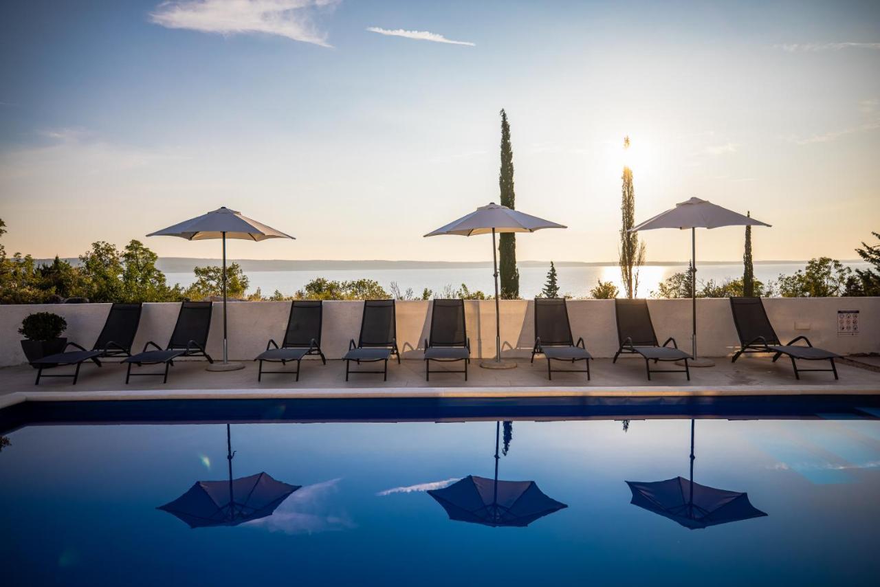 Villa Royal Promons - Heated Pool Starigrad Paklenica Esterno foto