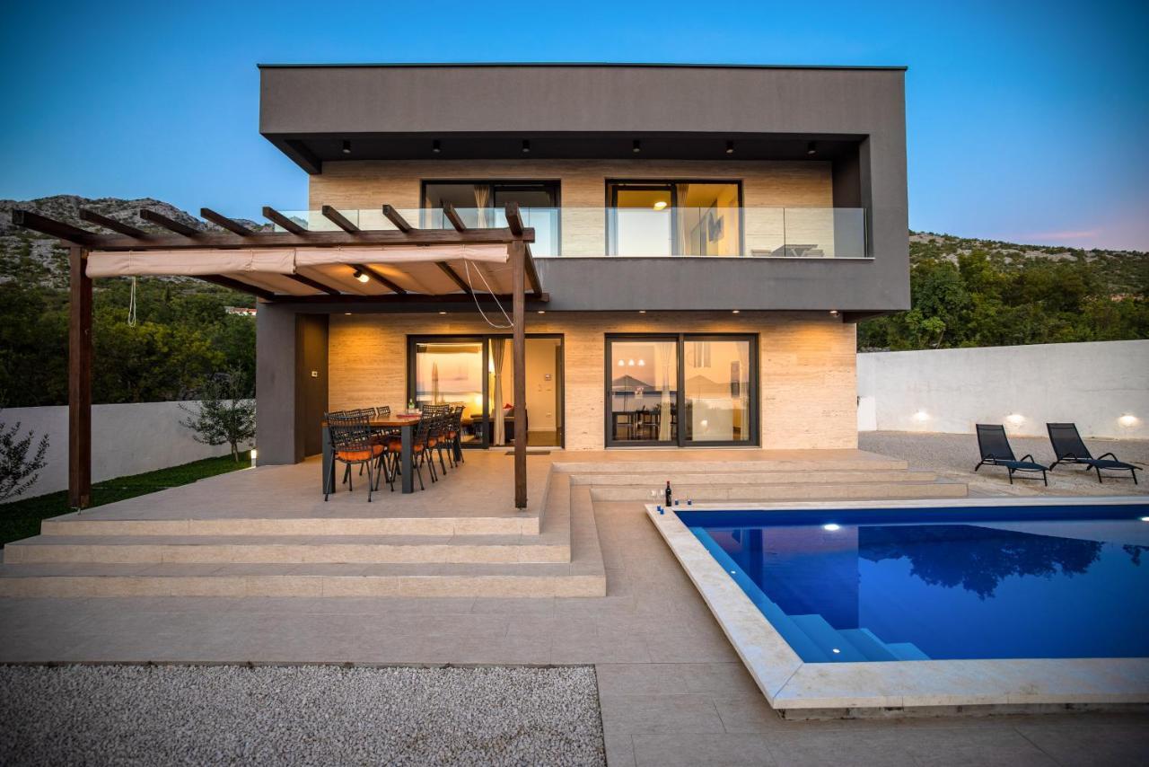 Villa Royal Promons - Heated Pool Starigrad Paklenica Esterno foto